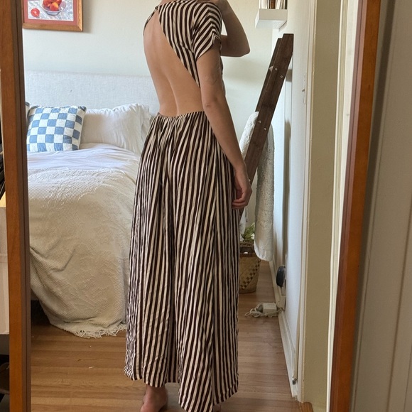 Backless Striped Dress - Picture 2 of 2